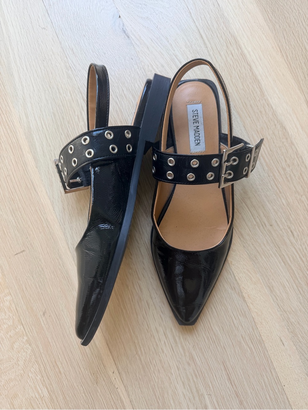 Steve Madden Black Patent Pointed Slingback Flats with Grommet Strap